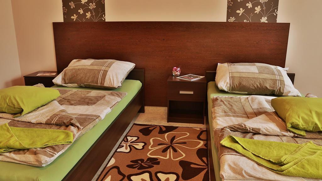 Aranyhid Vendeghaz Hotel Mako Room photo